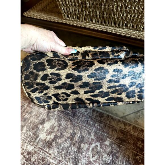 Leopard Backpack - Picture 6 of 8